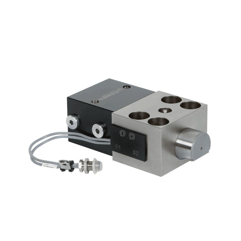 Wedge Clamps for Tapered Clamping Edge with Form-fit Safety Step and Position Monitoring - HILMA WZ2.2404 Wedge Clamps for Tapered Clamping Edge with Form-fit Safety Step and Position Monitoring - HILMA WZ2.2404